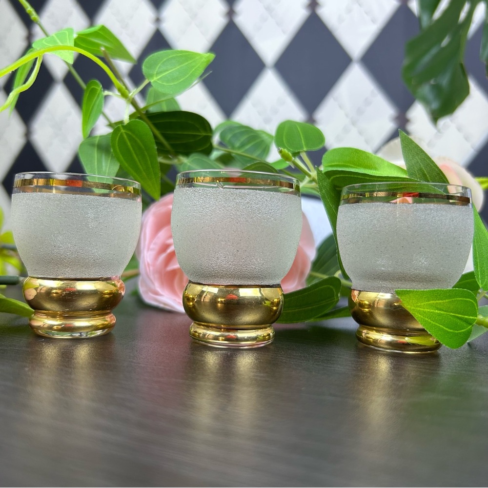 Czechoslovakian Frosted Glass Shot Glasses Set‎ of 3 Gold Base